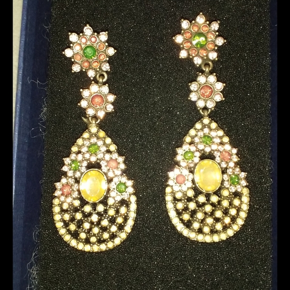 Women earrings 7  airs assorted, - Picture 6 of 7